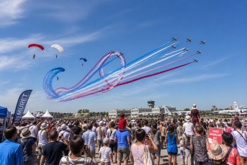 découvrez les animations spectaculaires du meeting aérien à muret : voltiges impressionnantes, démonstrations d’acrobaties et shows captivants pour tous les passionnés d’aviation.