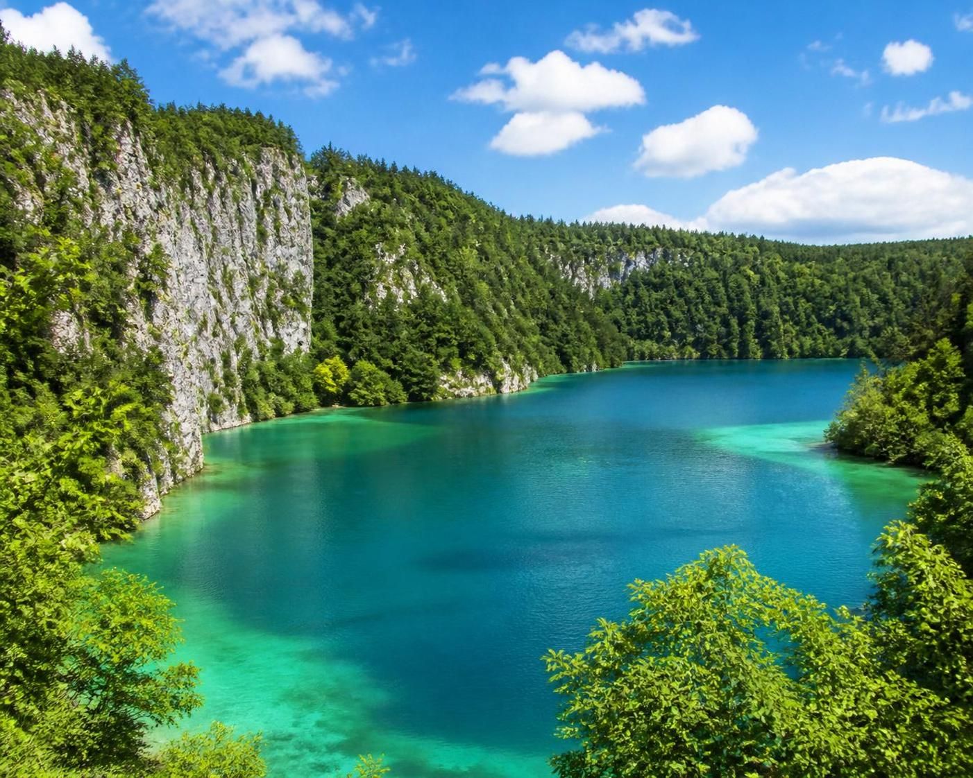 découvrez pourquoi le domaine de chalain attire les amateurs de nature et de patrimoine grâce à ses paysages préservés, son histoire riche et ses activités en plein air.
